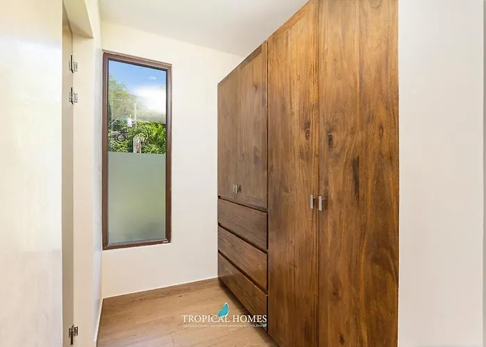 Casa Coralis - Stunning Modern 3 Bedroom 3-half Bath In Playa